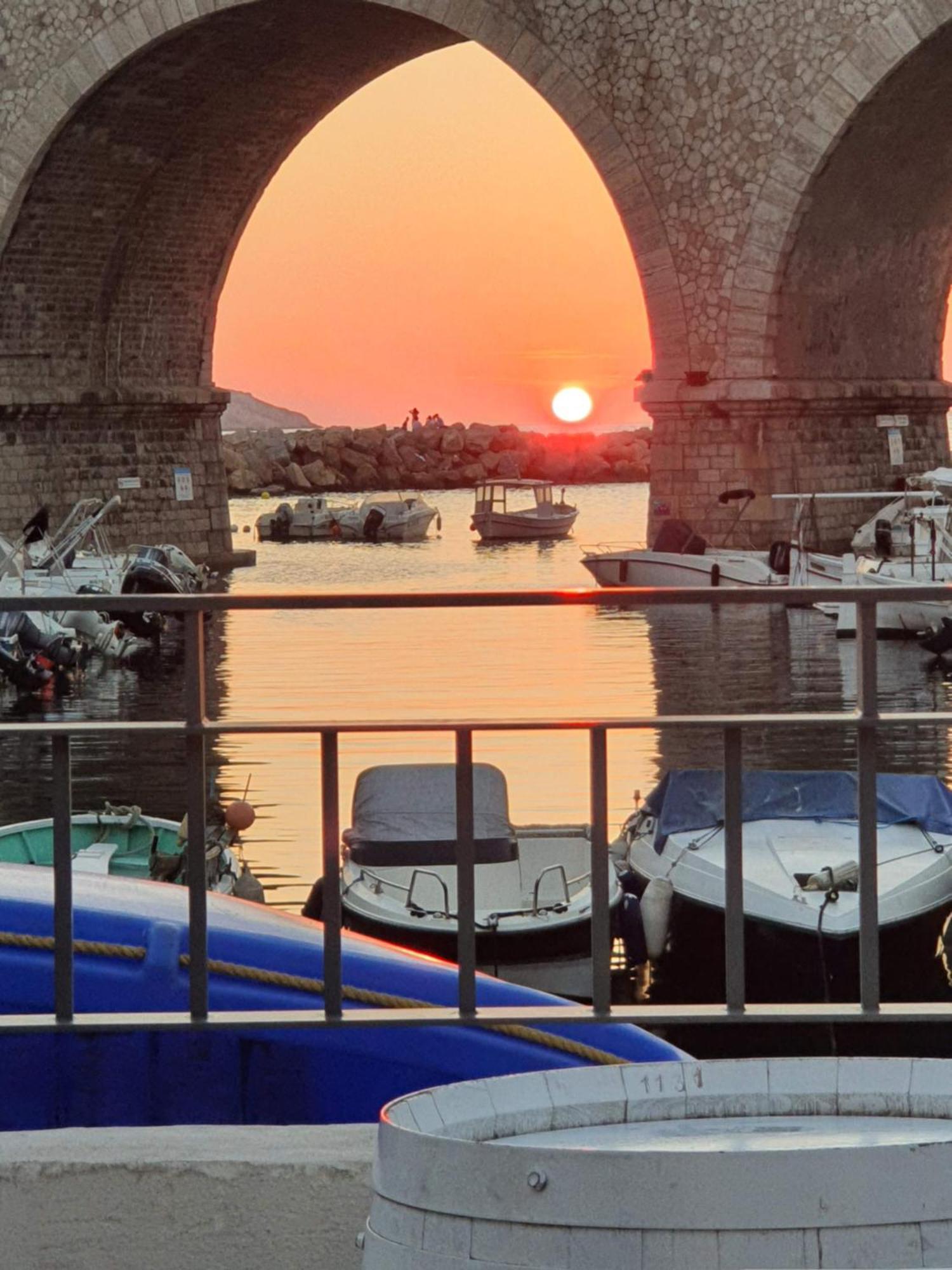 "La Baigneuse" Vallon Des Auffes Marseilles Buitenkant foto